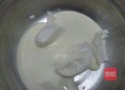 轻乳酪蛋糕的做法图解1