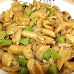 莴笋炒猫耳的做法[图]