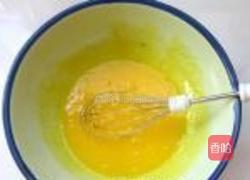 奶茶蜜豆蛋糕卷的做法图解3