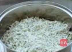 蒸槐花的做法图解4