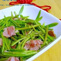培根炒芦蒿的做法[图]