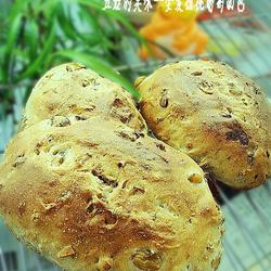 全麦核桃葡萄面包的做法[图]