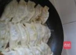 双菇海蛎子锅贴的做法图解17