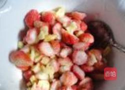 菠萝味草莓酱的做法图解3
