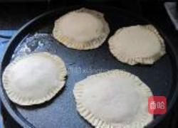 韭菜鸡蛋虾皮盒子的做法图解10