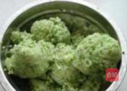 萝卜虾皮鸡蛋水饺的做法图解5