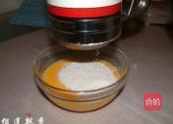 戚风蛋糕的做法图解3
