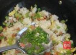 香菇西芹蛋炒饭的做法图解8