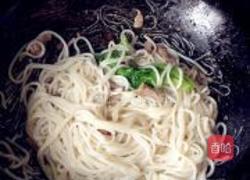 牛肉生菜炒米粉的做法图解5