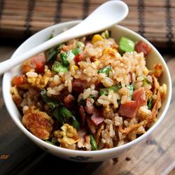 五彩炒饭的做法[图]