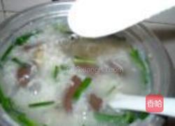 猪红韭菜粥的做法图解10