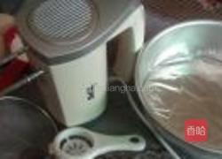 戚风蛋糕的做法图解2