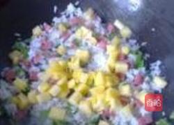 菠萝炒饭的做法图解7