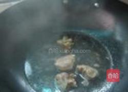 鸭肉米粉的做法图解3