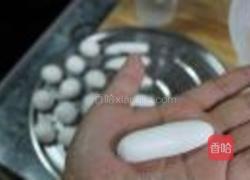 包菜烹汤团的做法图解4