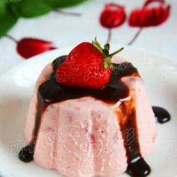 草莓冰淇淋的做法[图]