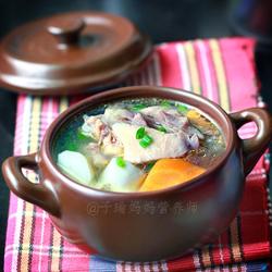 胡萝卜山药本鸡煲的做法[图]