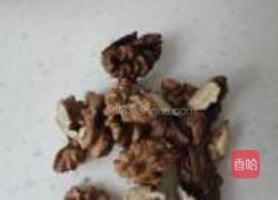 黑芝麻核桃黑豆糊的做法图解3