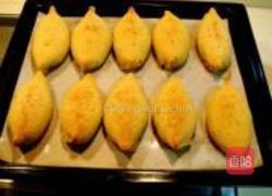 烤玉米面橄榄馅饼的做法图解13