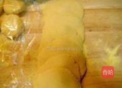 烤玉米面橄榄馅饼的做法图解7
