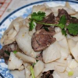 莲藕炒牛肉的做法[图]
