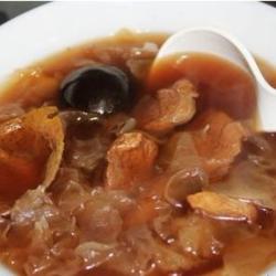 罗汉果银耳瘦肉汤的做法[图]