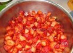 草莓酱的做法图解1