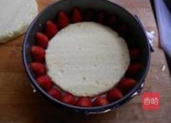 草莓慕司的做法图解3
