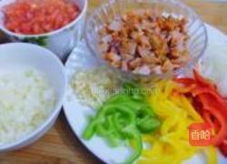 奥尔良烤鸡披萨的做法图解4