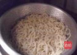 茭白肉丝炒面的做法图解5