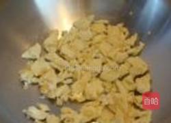 葱香蛋炒饭的做法图解3