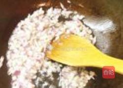 黑椒牛肉意酱面的做法图解2