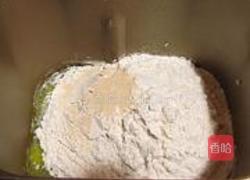 土豆养生面包的做法图解1