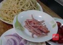 胡椒番茄培根意面的做法图解2