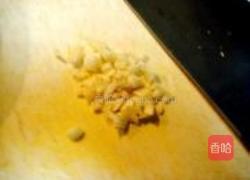 绿酱虾球螺丝面的做法图解3