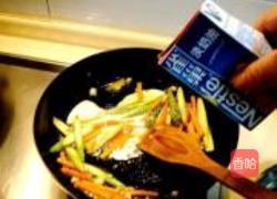 绿酱虾球螺丝面的做法图解10