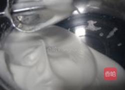 红茶奶油蛋糕卷的做法图解4