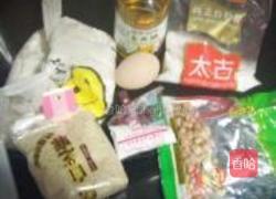 芝麻花生桃酥的做法图解1