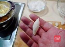 鱼香炒薯仔面的做法图解9