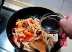 鱼香炒薯仔面的做法图解13
