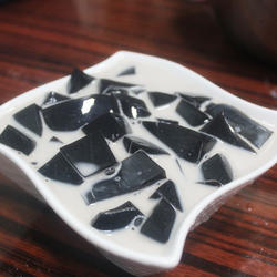 牛奶龟苓膏的做法[图]