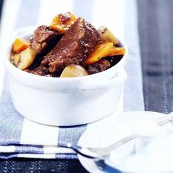 红酒炖牛肉的做法[图]