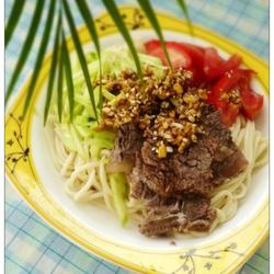 牛肉凉拌面的做法[图]