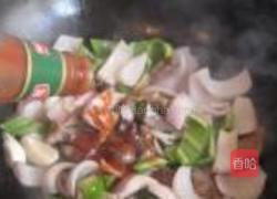 洋葱鸡胗意面的做法图解5