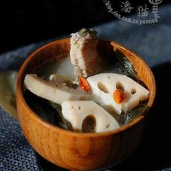 莲藕海带鱼汤的做法[图]