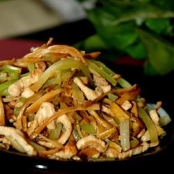 西芹黄花炒肉丝的做法[图]