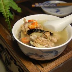 鸭肉鲍鱼干汤的做法[图]