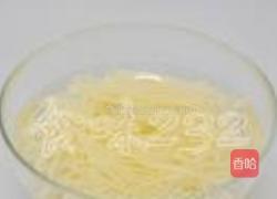 炝拌土豆丝的做法图解1