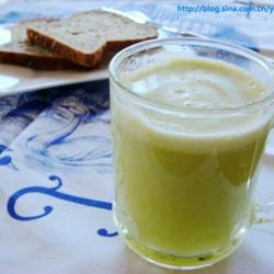 芹菜苹果青汁的做法[图]