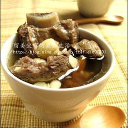 松茸莲杏煲牛仔骨的做法[图]